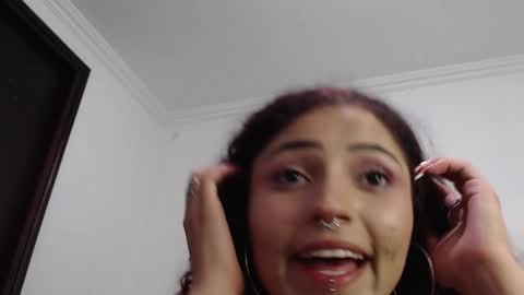 nikki_uwu online show from November 29, 9:08 pm