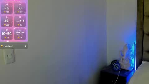 nikkibotero online show from January 11, 2:05 am