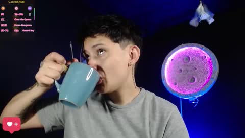 Nikky online show from March 17, 1:04 pm