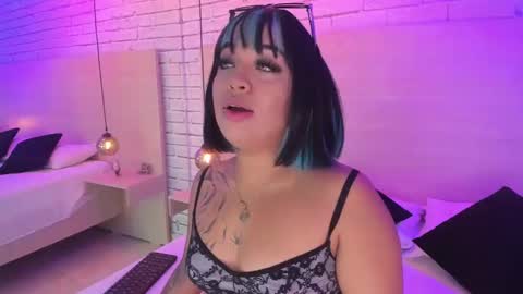 Nikky Dean online show from September 20, 3:16 am