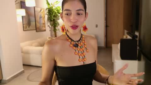 Nicole cam online show from May 23, 9:35 pm
