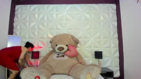 Nikole online show from January 12, 3:39 am