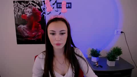 Snapshot of nikonara_ chatting on March 4, 1:49 pm nikonara_ online show from March 4, 1:49 pm