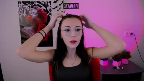Snapshot of nikonara_ chatting on March 11, 10:29 am nikonara_ online show from March 11, 10:29 am