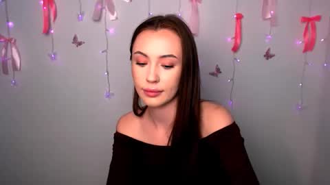 nikonara_ online show from March 28, 2:38 pm