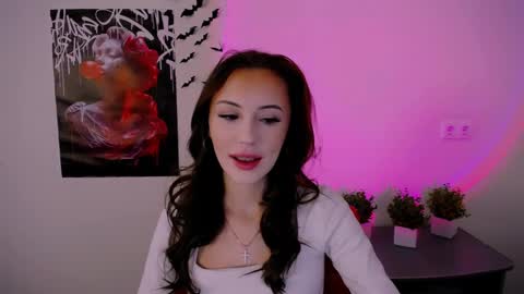 Snapshot of nikonara_ chatting on February 9, 1:25 pm nikonara_ online show from February 9, 1:25 pm