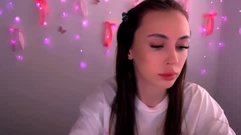 nikonara_ online show from May 17, 12:59 pm