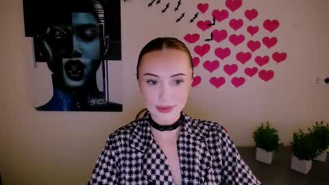 Snapshot of nikonara_ chatting on December 23, 2:17 pm nikonara_ online show from December 23, 2:17 pm