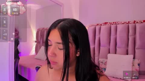 Niky Brooks online show from October 8, 12:31 pm