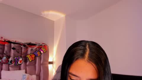 Niky Brooks online show from November 3, 1:37 pm