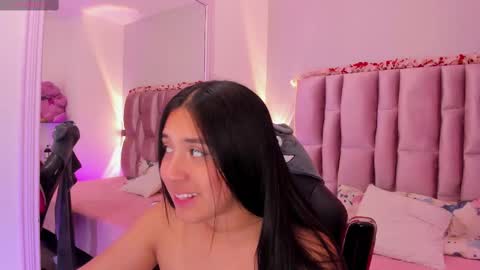 Niky Brooks online show from October 7, 12:20 pm