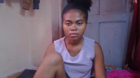nilah online show from May 4, 10:30 am
