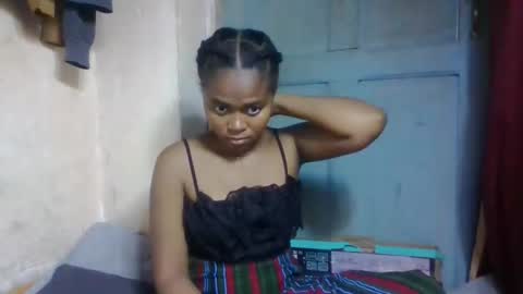 nilah online show from May 12, 5:30 pm