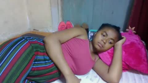 nilah online show from April 30, 9:08 pm