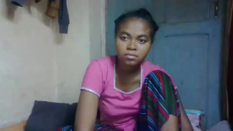 nilah online show from May 8, 3:59 pm
