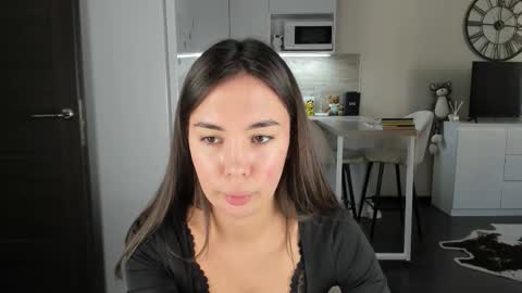 Bella online show from February 1, 9:52 am