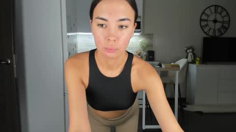 Bella online show from November 6, 6:25 pm