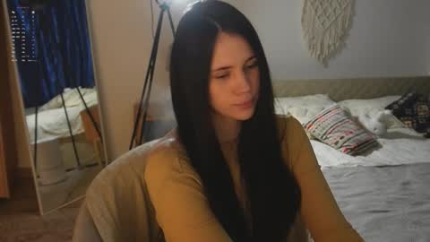 Jennet online show from November 4, 5:51 pm