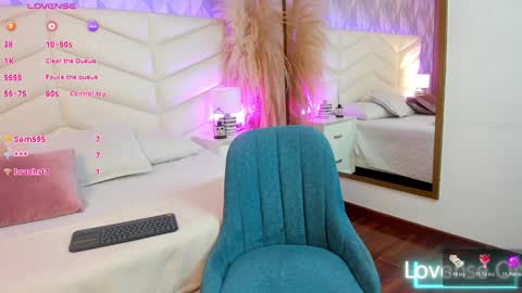 nina__ford online show from October 24, 9:44 pm