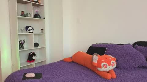 Nina Neon Nostrade online show from May 5, 10:24 pm