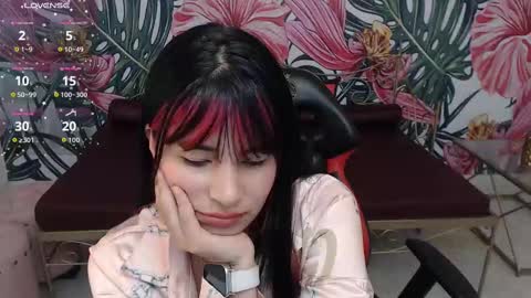 Snapshot of nina_harpper chatting on September 23, 9:13 pm Nina online show from September 23, 9:13 pm