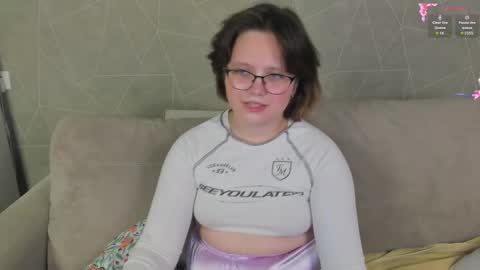 nina lunaa online show from November 11, 8:55 am