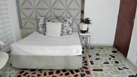  Nina  online show from October 1, 7:52 pm