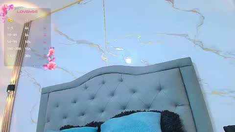  N I N A online show from December 22, 3:26 pm