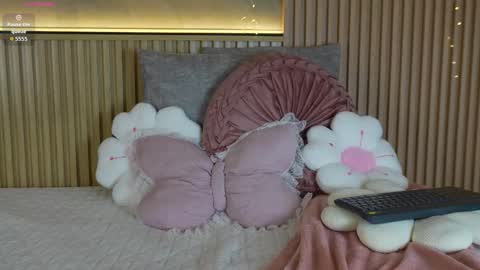 NINA online show from March 26, 12:40 pm