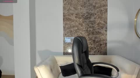 Nina online show from October 19, 3:08 am