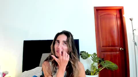 Nina online show from December 13, 6:16 pm