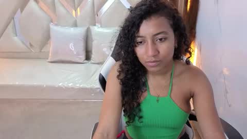 Nina  online show from November 4, 8:58 pm