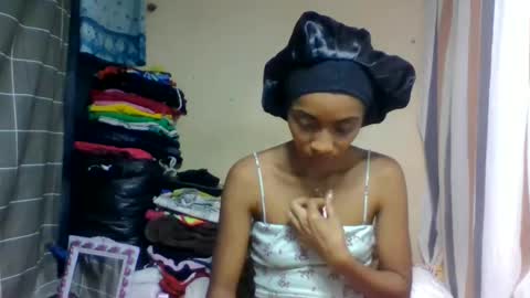 ninaeaa online show from May 21, 4:43 am