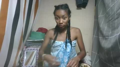 ninaeaa online show from February 16, 5:18 am