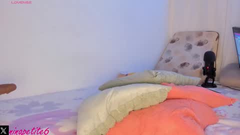 0nly F4ns  Ninapetite80 online show from March 21, 12:48 am