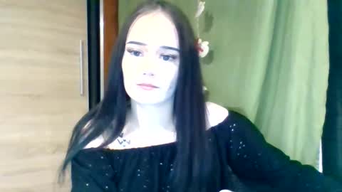 Nina online show from January 7, 9:18 pm