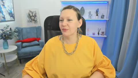 ninastarle online show from April 8, 4:25 am