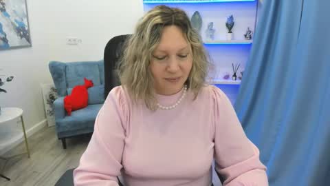 ninastarle online show from May 2, 4:49 am