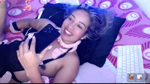 ninatinydoll1 online show from May 27, 1:08 pm