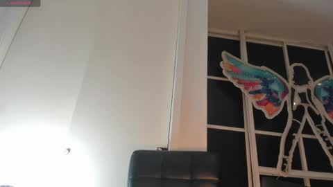 nini_beyker online show from May 11, 1:02 pm
