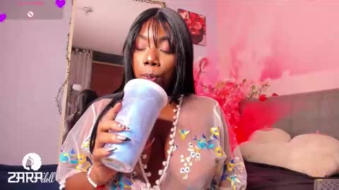 NINI  online show from March 3, 3:29 pm