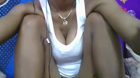ninie246746 online show from May 16, 10:07 am