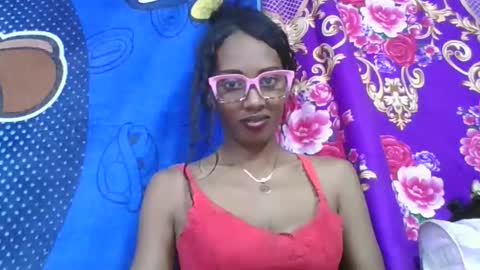 ninie246746 online show from May 16, 10:36 am