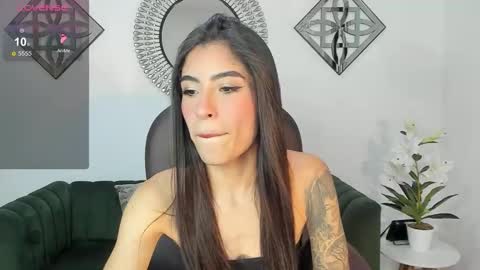 ninna_asppen online show from March 18, 3:33 am