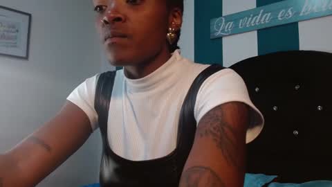 Snapshot of nirak_sf chatting on January 23, 2:39 pm Nirak online show from January 23, 2:39 pm