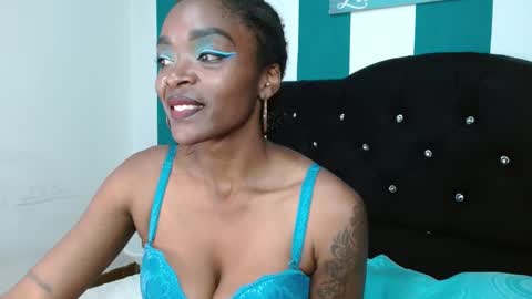 Snapshot of nirak_sf chatting on February 11, 8:31 pm Nirak online show from February 11, 8:31 pm