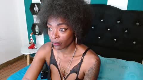 Snapshot of nirak_sf chatting on February 12, 8:18 pm Nirak online show from February 12, 8:18 pm