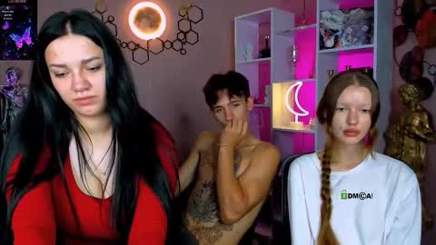 Snapshot of niri_vex chatting on September 19, 10:53 pm niri_vex online show from September 19, 10:53 pm