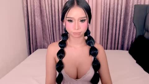 Samantha online show from May 22, 4:49 pm