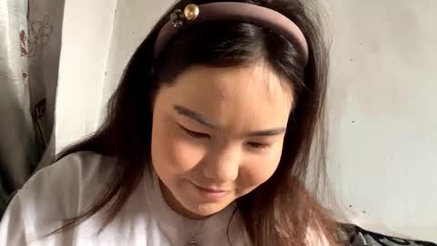 Molly online show from January 12, 8:19 am